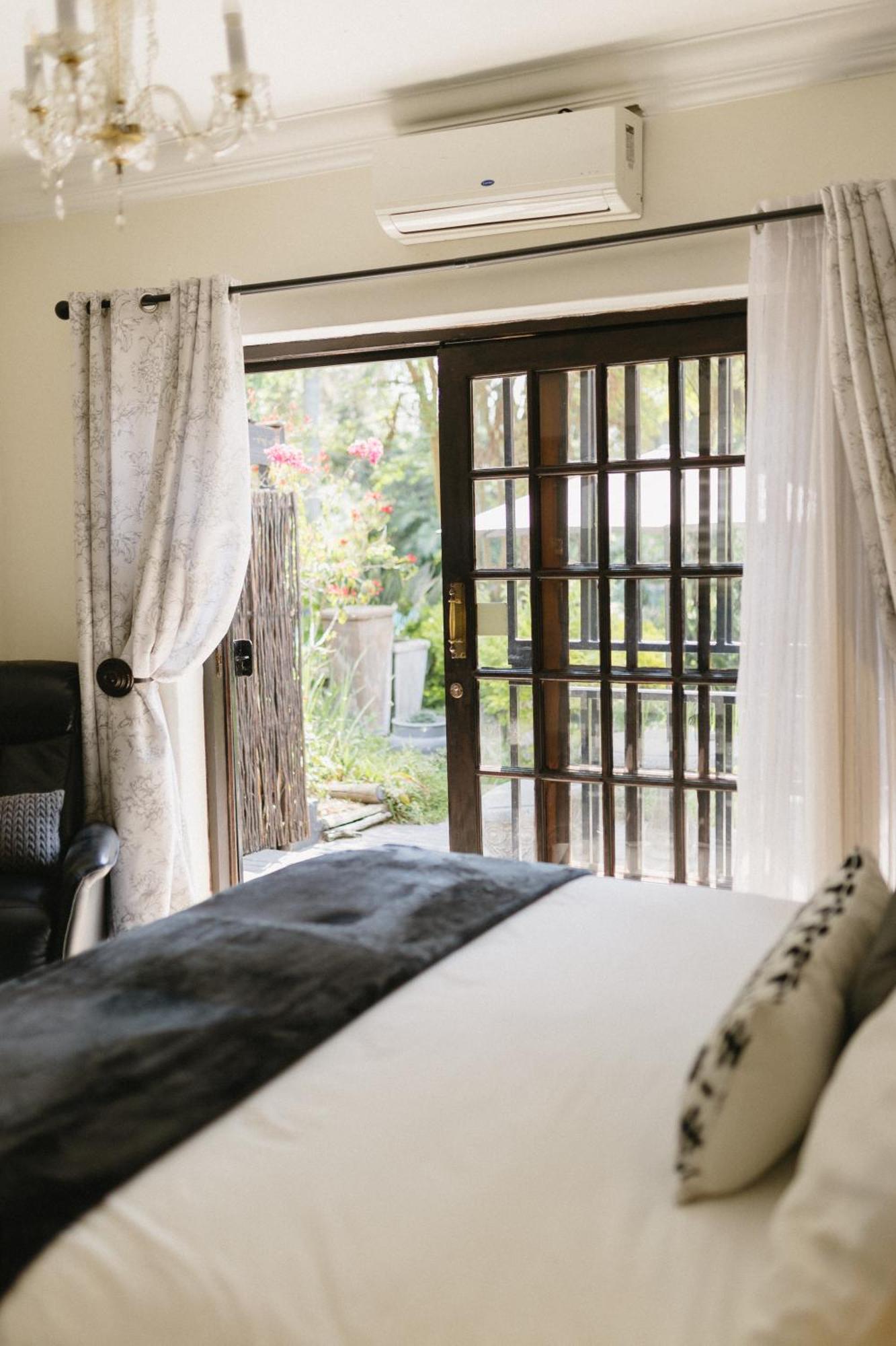Meraki Country Manor Lanseria Exterior photo