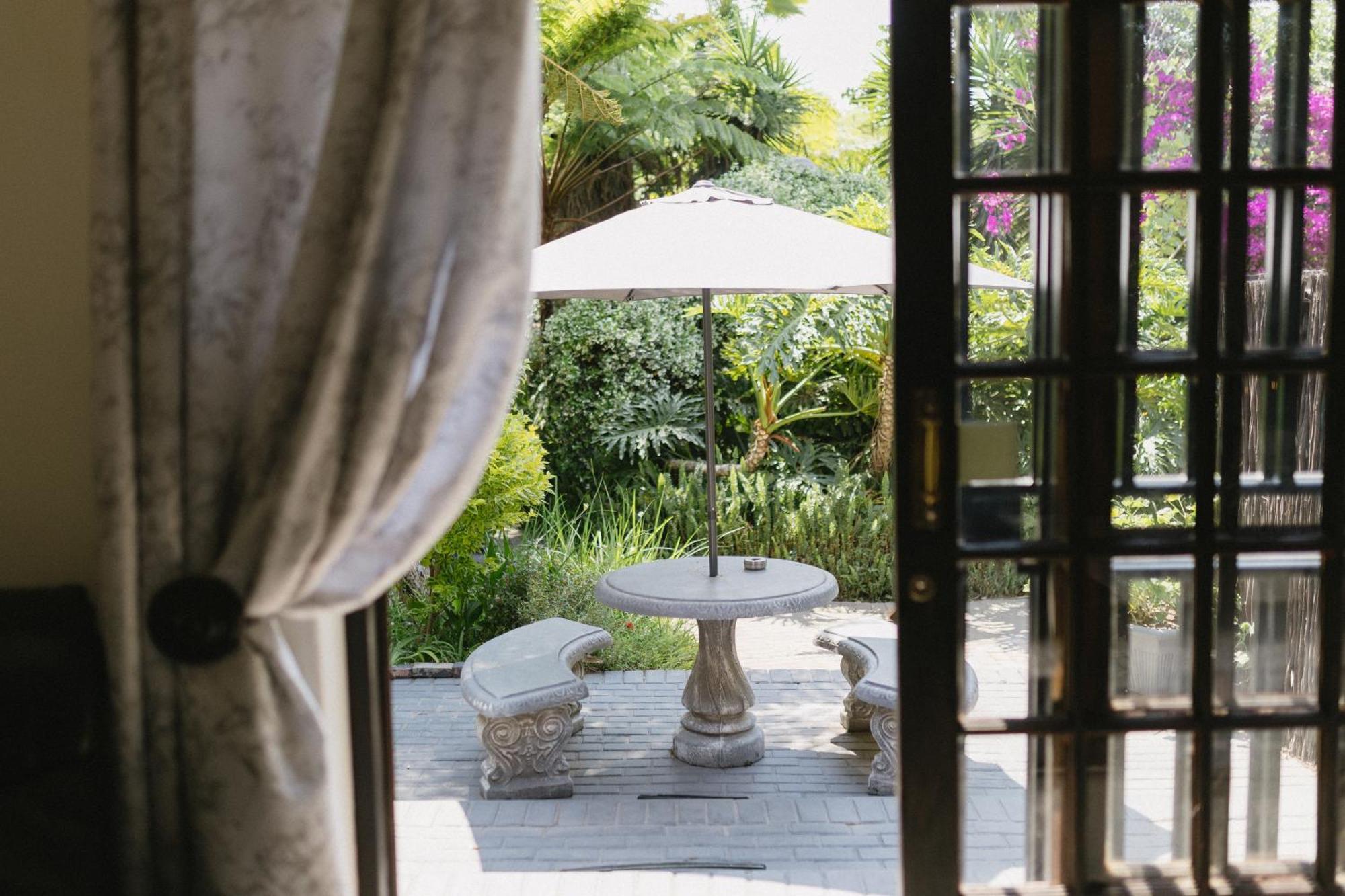 Meraki Country Manor Lanseria Exterior photo