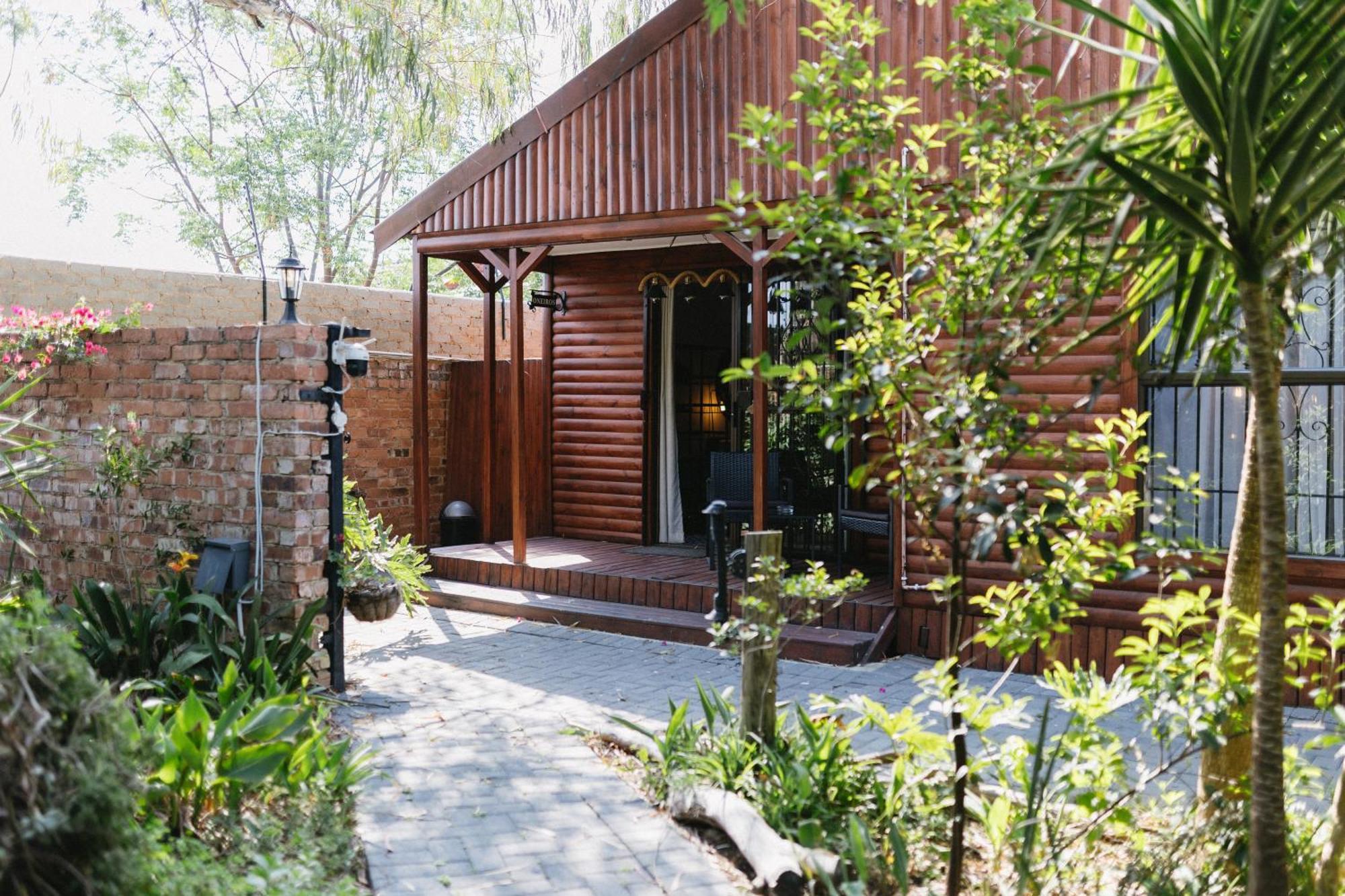 Meraki Country Manor Lanseria Exterior photo